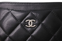 Load image into Gallery viewer, CHANEL シャネル カードケース ココマーク ラムスキン 29番台 2019年AW ブラック シルバー金具 美品 中古 64477