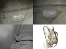 Load image into Gallery viewer, CHANEL シャネル グラフィティ アクト2 バックパック ペイント A92352 19番台 2014年SS グレー ベージュ シルバー 美品 中古 64479