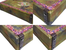 Load image into Gallery viewer, 激レア 極美品 CHANEL シャネル エンブロイダリー グラフィティ 2WAYトランク ココマーク 21番台 カーキ ツイード 中古 64481