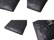 Load image into Gallery viewer, CHANEL シャネル カードケース ココマーク カメリア 17番台 ブラック シルバー金具 美品 中古 64490