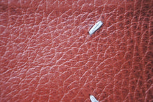 Load image into Gallery viewer, MAISON MARGIELA メゾン マルジェラ コインケース カードケース キーポーチ フラグメントケース エンボスレザー ブラウン 美品 中古 64526