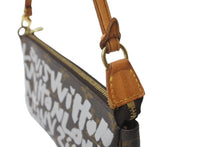 Load image into Gallery viewer, LOUIS VUITTON ルイヴィトン モノグラムグラフィティ ポシェット アクセソワール アクセサーポーチ アクセポ M92192 ブラウン ホワイト 美品 中古 64534