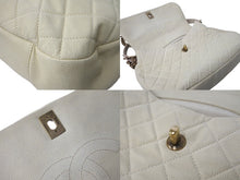 Load image into Gallery viewer, CHANEL シャネル デカマトラッセ 2WAY チェーン ショルダーバッグ 17番台 アイボリー キャビアスキン ゴールド金具 ココマーク 美品 中古 64550