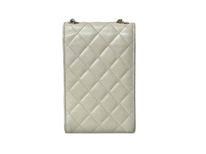 CHANEL シャネル マトラッセ スマートフォン チェーン ショルダーバッグ ホワイト 28番台 キャビアスキン ココマーク ロゴ 斜め掛け 美品 中古 64553