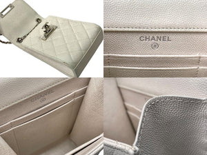 CHANEL シャネル マトラッセ スマートフォン チェーン ショルダーバッグ ホワイト 28番台 キャビアスキン ココマーク ロゴ 斜め掛け 美品 中古 64553