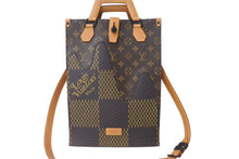 Load image into Gallery viewer, 極美品 LOUIS VUITTON ルイヴィトン × NIGO ニゴ― ダミエ ジャイアント モノグラム 2WAY トートバッグ N40355 中古 64575