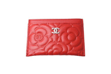 画像をギャラリービューアに読み込む, 新品未使用 CHANEL シャネル カードケース パスケース カメリア ココマーク ラムスキン 22番台 シルバー金具 レッド 中古 64588