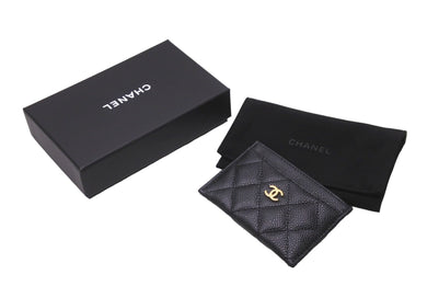 新品同様 CHANEL シャネル カードケース パスケース ココマーク キャビアスキン ランダム番台 ブラック ゴールド金具 中古 64613