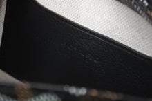 Load image into Gallery viewer, 新品未使用 GOYARD ゴヤール プリュメ ショルダーバッグ ポーチウォレット ブラック PVC レザー シルバー金具 中古 64627