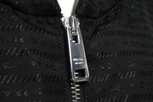 Load image into Gallery viewer, 極美品 PRADA プラダ ナイロンジャケット トライアングルロゴ サイズXL SGC057 S221 11FC リナイロン ブラック 中古 64699