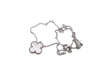 Load image into Gallery viewer, 極美品 Van Cleef &amp; Arpels ヴァンクリーフ＆アーペル ヴィンテージアルハンブラ シェル ネックレス シルバー 750ホワイトゴールド VCARF48700 中古 64724
