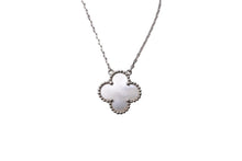Load image into Gallery viewer, 極美品 Van Cleef &amp; Arpels ヴァンクリーフ＆アーペル ヴィンテージアルハンブラ シェル ネックレス シルバー 750ホワイトゴールド VCARF48700 中古 64724