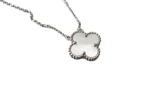 Load image into Gallery viewer, 極美品 Van Cleef &amp; Arpels ヴァンクリーフ＆アーペル ヴィンテージアルハンブラ シェル ネックレス シルバー 750ホワイトゴールド VCARF48700 中古 64724