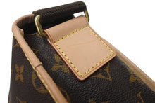 画像をギャラリービューアに読み込む, LOUIS VUITTON ルイヴィトン モノグラム メッセンジャー ボスフォール PM バッグ M40106 ブラウン ロゴ 斜め掛け ショルダーバッグ 美品 中古 64730