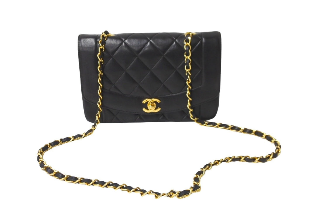 CHANEL シャネル チェーンショルダーバッグ ダイアナマトラッセ 22 2番台 ラムスキン ブラック ゴールド金具 美品 中古 64733