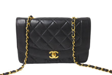 Load image into Gallery viewer, CHANEL シャネル チェーンショルダーバッグ ダイアナマトラッセ 22 2番台 ラムスキン ブラック ゴールド金具 美品 中古 64733