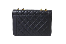 Load image into Gallery viewer, CHANEL シャネル シングルフラップ ダイアナマトラッセ22 ショルダーバッグ 3番台 A05289 ラムスキン 美品 中古 64735