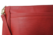 画像をギャラリービューアに読み込む, LOUIS VUITTON ルイヴィトン サルヴァンガ ショルダーバッグ M5898E エピ レッド ゴールド金具 極美品 中古 64753