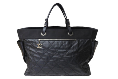 極美品 CHANEL シャネル トートバッグ バリビアリッツトートTGM 11番台 ブラック コーティングキャンバス レザー シルバー金具 中古 64756
