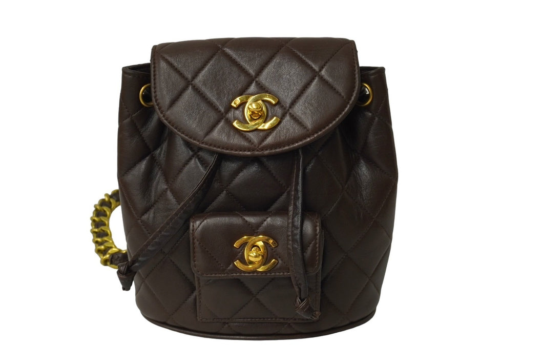 CHANEL シャネル マトラッセ リュック Wココマークミニ バックパック ココマーク 2番台 1993年 ラムスキン ブラウン ゴールド金具 美品 中古 64711