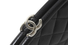 Load image into Gallery viewer, 極美品 CHANEL シャネル マトラッセ がま口 クラッチバッグ ポーチ 19番台 ブラック キャビアスキン シルバー金具 中古 64773
