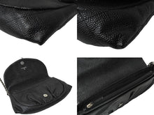 Load image into Gallery viewer, CHANEL シャネル ショルダーバッグ ハーフムーンチェーンウォレット ココマーク 15番台 キャビアスキン ブラック 美品 中古 64779