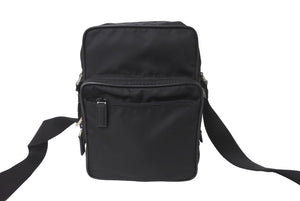 PRADA プラダショルダーバッグ トライアングルロゴ 三角ロゴ ブラック ナイロン レザー シルバー金具 美品 中古 64782 