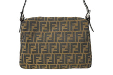 画像をギャラリービューアに読み込む, FENDI フェンディ ズッカ柄 マンマバケット ワンショルダーバッグ ブラウンロゴ コットンキャンバス レザー 美品 中古 64784 