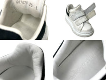 Load image into Gallery viewer, Alexander McQueen アレキサンダーマックイーン スニーカー マジックテープ キッズスニーカー サイズL ホワイト ブラック 良品 中古 64847