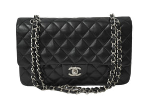 極美品 CHANEL シャネル チェーンショルダーバッグ マトラッセ25 Wフラップラップ ブラックシルバー 11番台 中古 64874