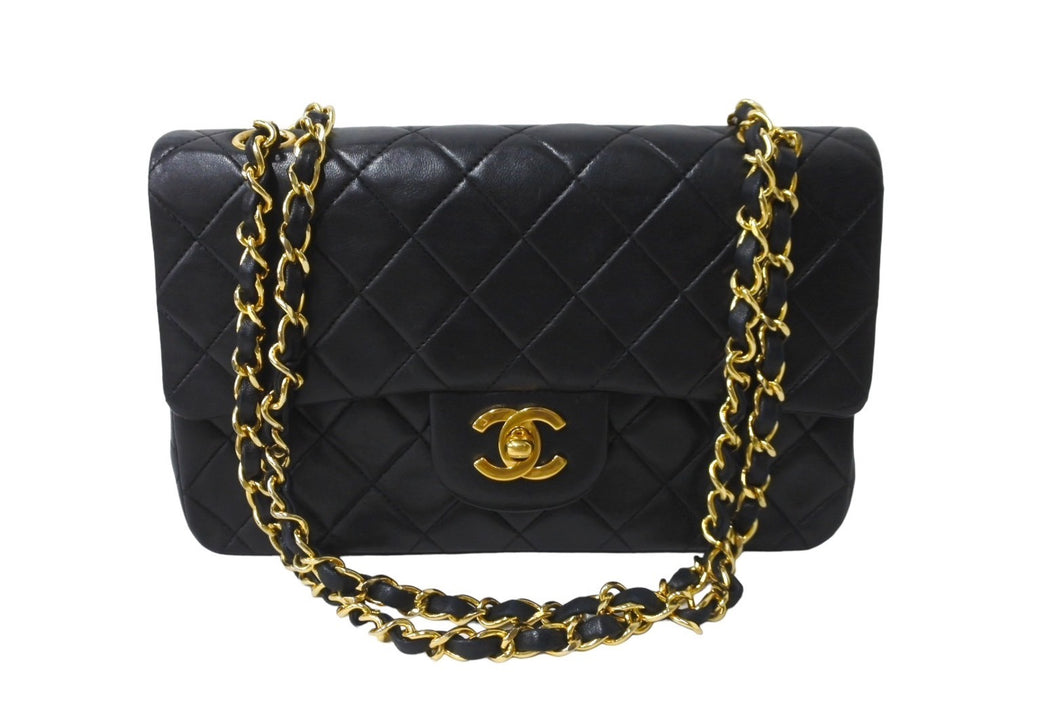 CHANEL シャネル チェーンショルダーバッグ Wフラップ マトラッセ 23cm ココマーク ラムスキン 1番台 ブラック ゴールド金具 美品 中古 64879