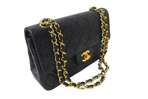 CHANEL シャネル チェーンショルダーバッグ Wフラップ マトラッセ 23cm ココマーク ラムスキン 1番台 ブラック ゴールド金具 美品 中古 64879