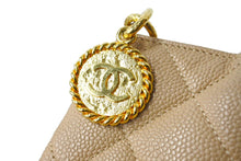 Load image into Gallery viewer, CHANEL シャネル 復刻トートバッグ マトラッセ ココマーク 6番台 A01804 キャビアスキン ベージュ ゴールド金具 美品 中古 64890