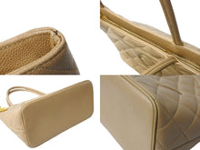 Load image into Gallery viewer, CHANEL シャネル 復刻トートバッグ マトラッセ ココマーク 6番台 A01804 キャビアスキン ベージュ ゴールド金具 美品 中古 64890