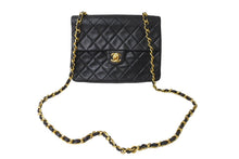 Load image into Gallery viewer, CHANEL シャネル ミニマトラッセ20 チェーンショルダーバッグ 1番台 ラムスキン ブラック ゴールド金具 美品 中古 64891