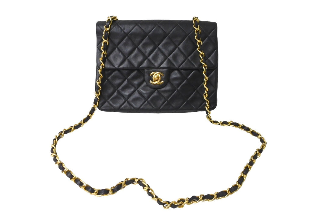 CHANEL シャネル ミニマトラッセ20 チェーンショルダーバッグ 1番台 ラムスキン ブラック ゴールド金具 美品 中古 64891