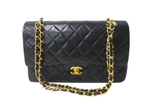 Load image into Gallery viewer, 極美品 CHANEL シャネル チェーンショルダーバッグ マトラッセ25 ラムスキン Wフラップラップ ブラックゴールド 6番台 中古 64911