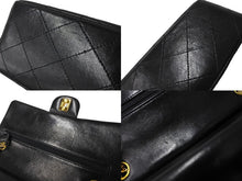 Load image into Gallery viewer, 極美品 CHANEL シャネル チェーンショルダーバッグ マトラッセ25 ラムスキン Wフラップラップ ブラックゴールド 6番台 中古 64911