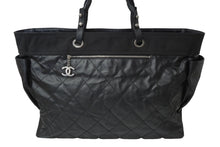 画像をギャラリービューアに読み込む, CHANEL シャネル トートバッグTGM パリビアリッツ 11番台 コーティングキャンバス レザー ブラック シルバー金具 美品 中古 64915