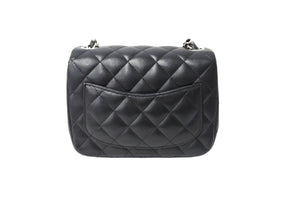 CHANEL シャネル ミニマトラッセ17 ショルダーバッグ ココマーク 23番台 ラムスキン ブラック シルバー金具 美品 中古 64917