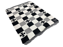 Load image into Gallery viewer, 新品未使用 ChromeHearts クロムハーツ チェッカードカシミアブランケット 2812-304-0011 カシミヤ ウール ブラック ブラック 64968