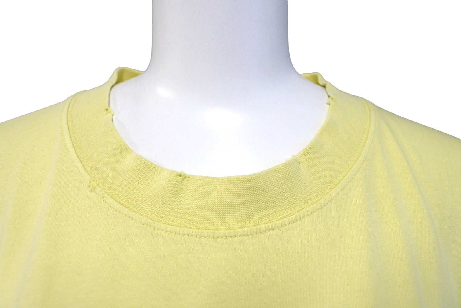 VETEMENTS ヴェトモン ダメージTシャツ 半袖Tシャツ UE63TR640Y