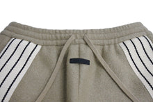 画像をギャラリービューアに読み込む, 極美品 FEAR OF GOD フィアオブゴッド 8th Side Stripe Relaxed Shorts ハーフパンツ ベージュ ウール サイズM 中古 65014