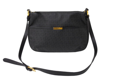 FENDI フェンディショルダーバッグ ズッカ柄 8BT206 PVC レザー ブラック ロゴプレート ゴールド金具 美品 中古 65036 