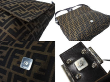 Load image into Gallery viewer, FENDI フェンディ ズッカ柄 ショルダーバッグ マンマバケット ジャガード レザー ブラウン シルバー金具 良品 中古 65042