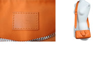 Load image into Gallery viewer, LOUIS VUITTON ルイヴィトン LVアエログラム キーポルXS ハンドバッグ M81004 オレンジ シルバー金具 良品 中古 65055