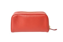 Load image into Gallery viewer, CHANEL シャネル ポーチ マルチケース ココマーク 8番台 イタリア製 レザー レッド ゴールド金具 美品 中古 65057