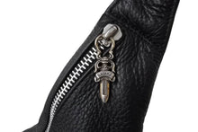 Load image into Gallery viewer, 極美品 CHROMEHEARTS クロムハーツ SNAT PACK XL スナットパック ウエストポーチ ボディーバッグ レザー シルバー925 中古 65128