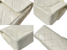 Load image into Gallery viewer, CHANEL シャネル マトラッセ23 Wフラップ Wチェーンショルダーバッグ 0番台 ラムスキン ホワイト ゴールド 良品 中古 65148