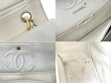 Load image into Gallery viewer, CHANEL シャネル マトラッセ23 Wフラップ Wチェーンショルダーバッグ 0番台 ラムスキン ホワイト ゴールド 良品 中古 65148